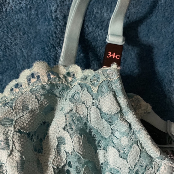 Victoria's Secret Body By Victoria Bra 34C - Picture 5 of 7